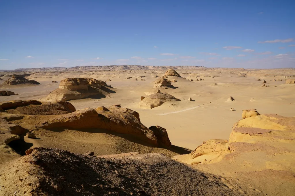 White Desert & Bahariya Oasis – 2 Days Camping Adventure