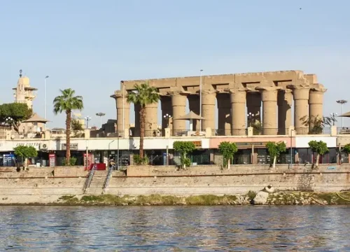Private tour to the East Bank