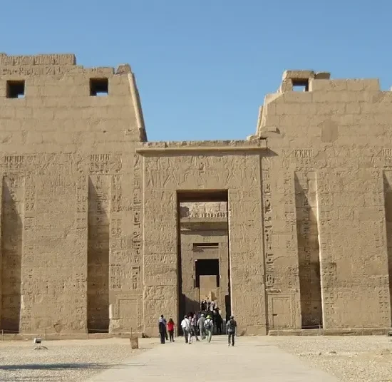 Day Tour to Ramesseum Temple, Habu Temple, and Nobles Valley