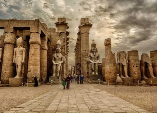 Private tour to the East and West Bank of Luxor
