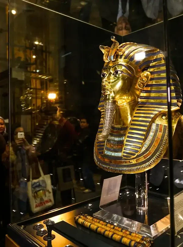 Mask of Tutankhamun