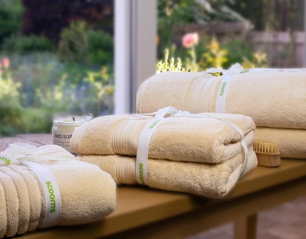 Egyptian Cotton: Sheets, Towels, Scarves and Galabeyas